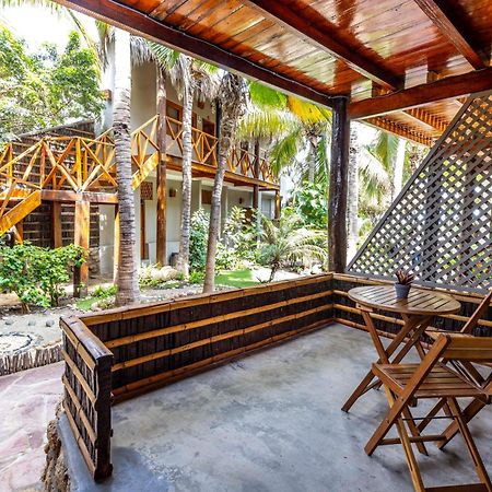 Las Olas Mancora Exterior photo
