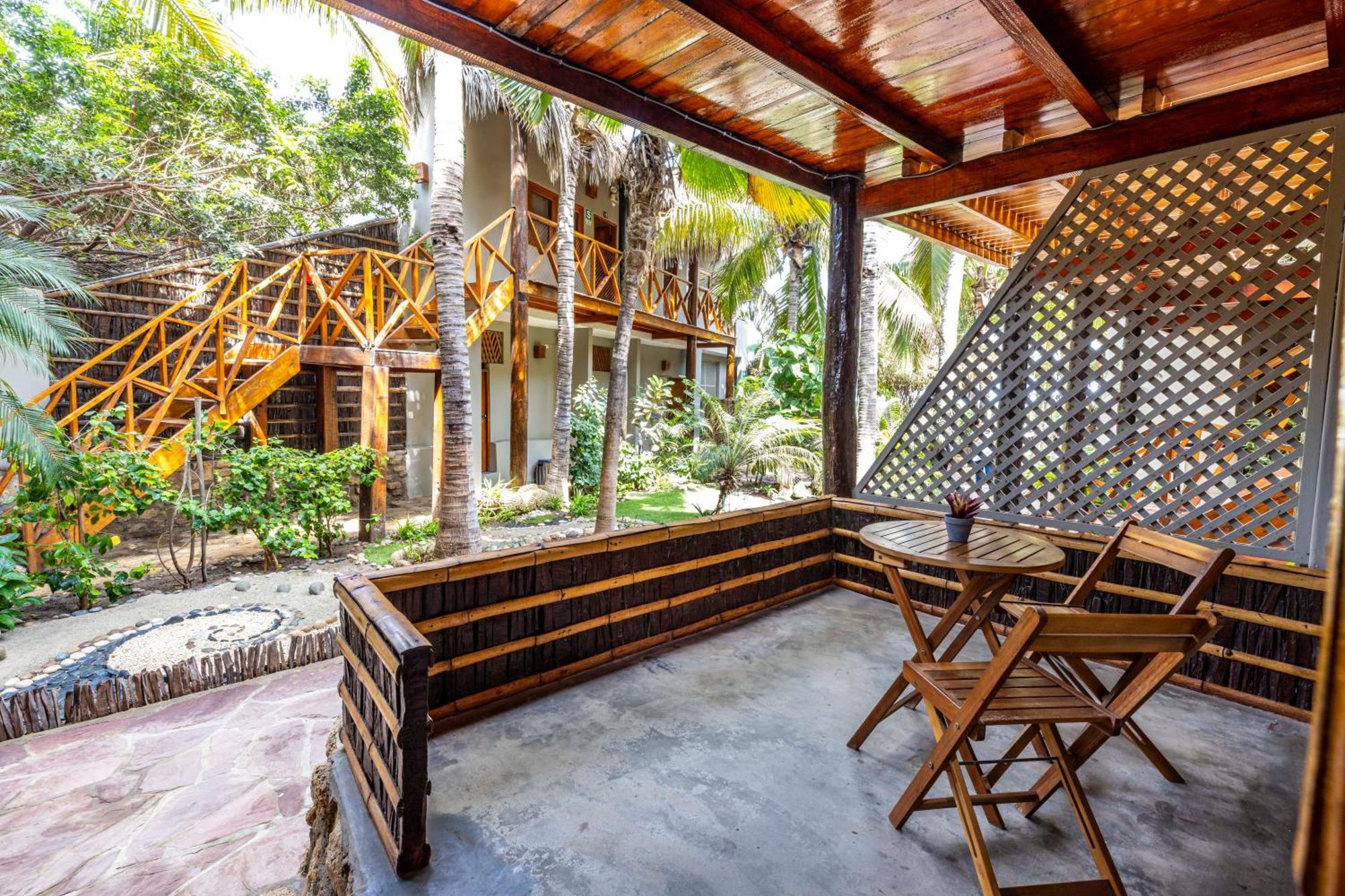 Las Olas Mancora Exterior photo