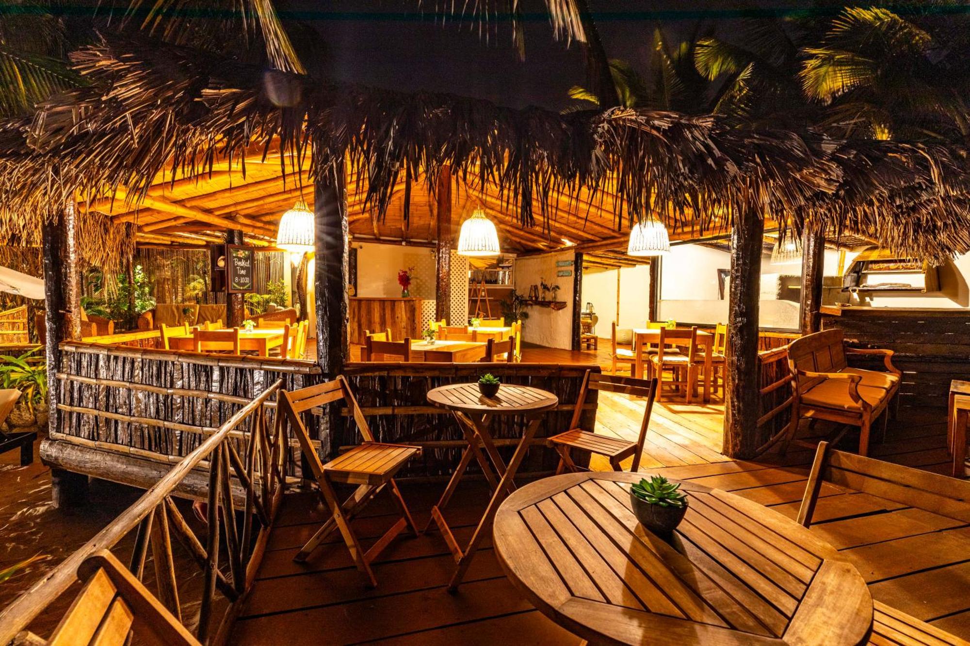 Las Olas Mancora Exterior photo